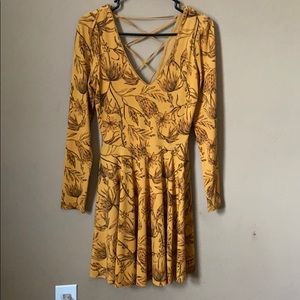 Floral Long Sleeved Open Backed Dress